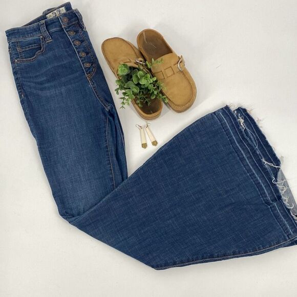 We The Free Just Float Button Close Ultra High-Rise Bellbottoms Flare Stretch 27 - Picture 2 of 16